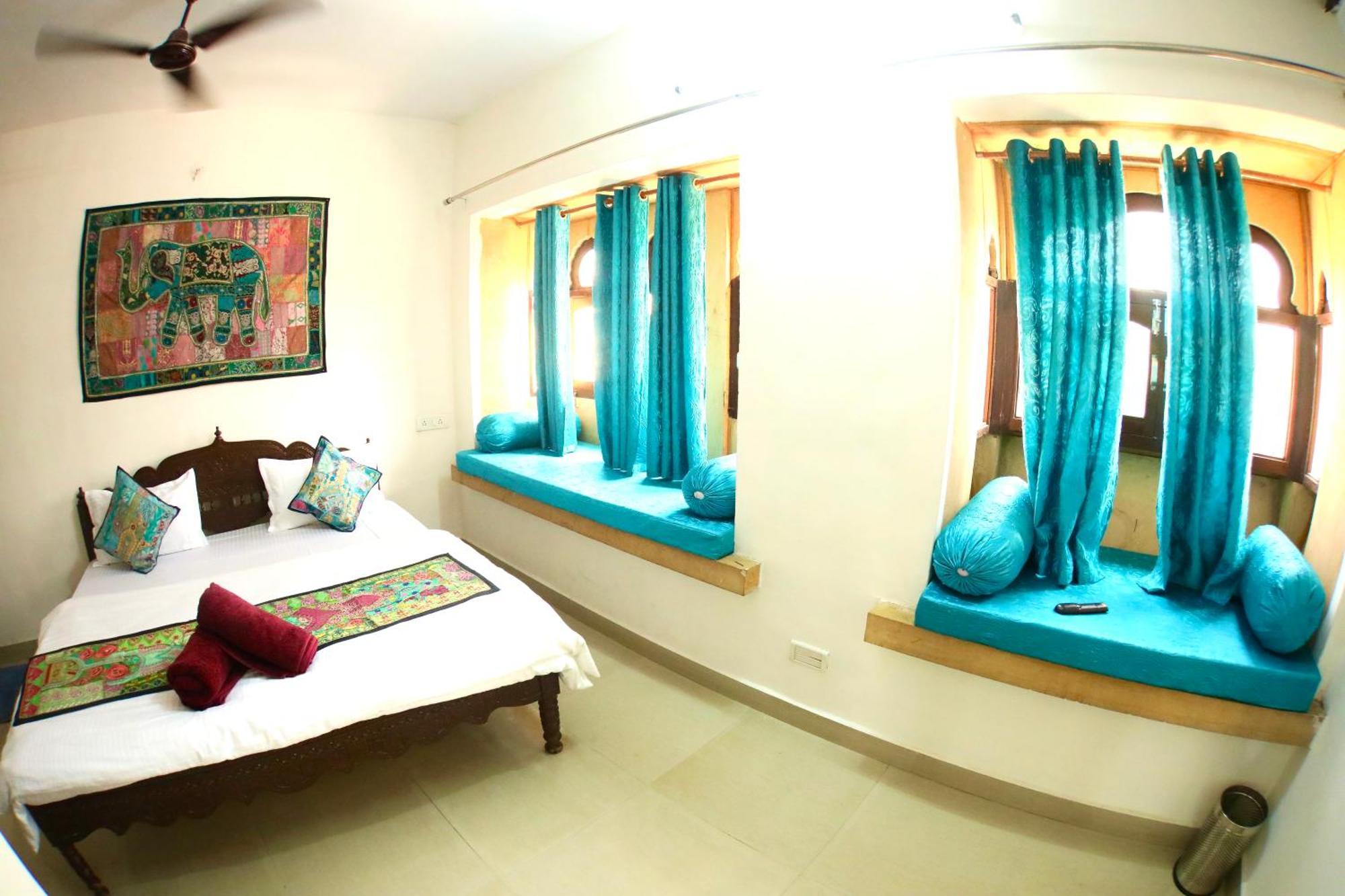 Hotel Desert Bloom Jaisalmer Ngoại thất bức ảnh