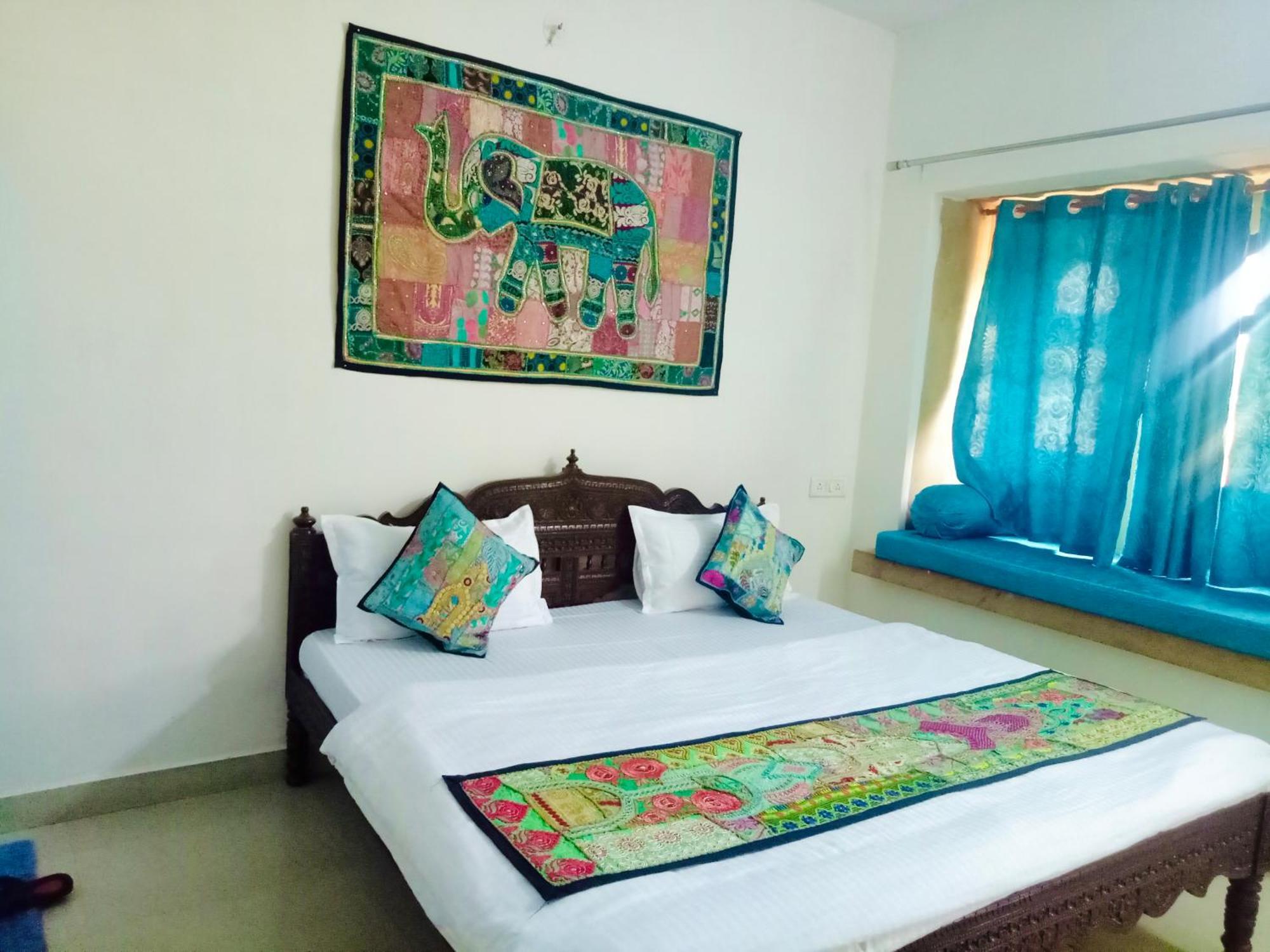 Hotel Desert Bloom Jaisalmer Ngoại thất bức ảnh