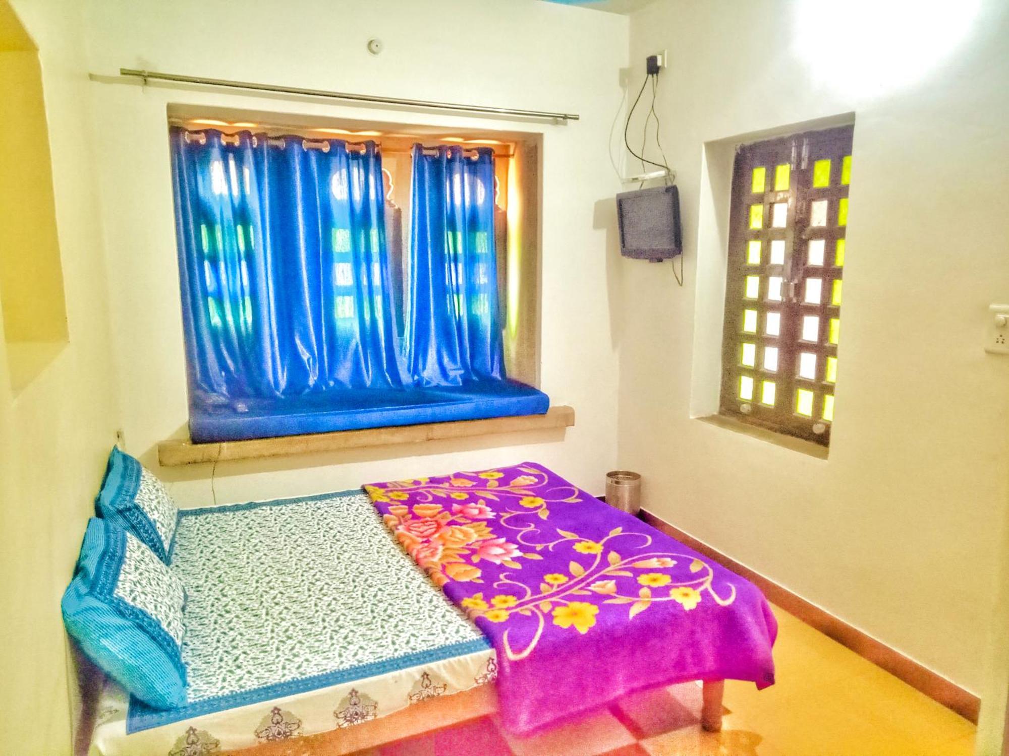 Hotel Desert Bloom Jaisalmer Ngoại thất bức ảnh